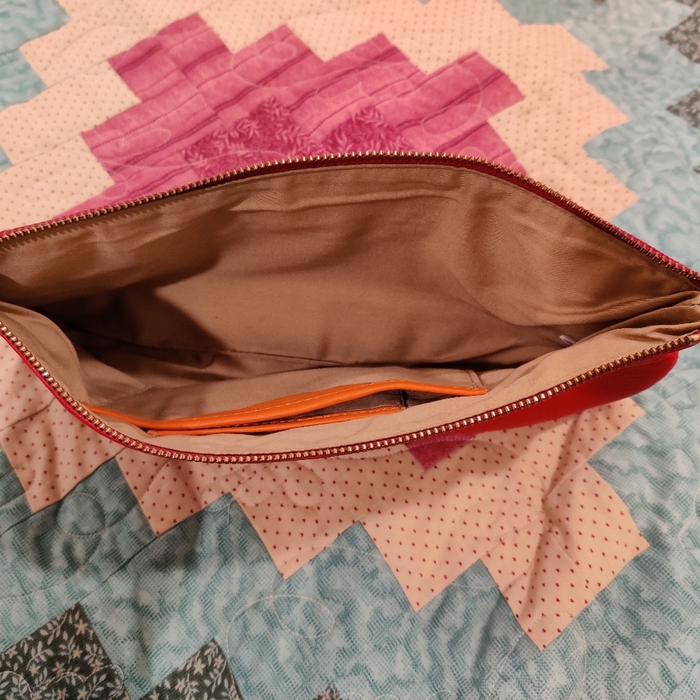 Large T Tahari Leather & Nubuck Clutch - Picture 8 of 13
